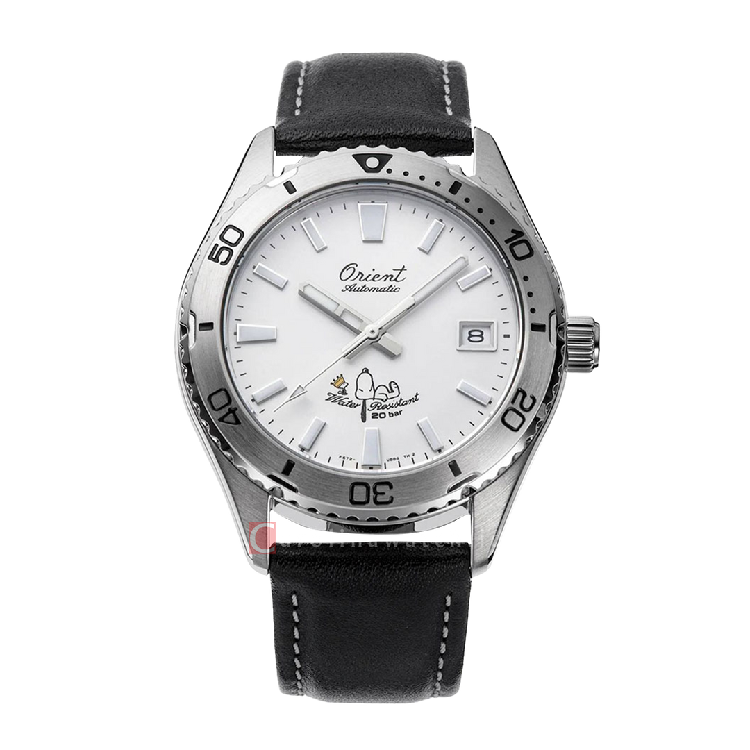 Jam Tangan Orient  x Peanuts 75th Anniversary Mako 40 RA-AC0Q08S Men White Dial Black Leather Strap Limited Edition