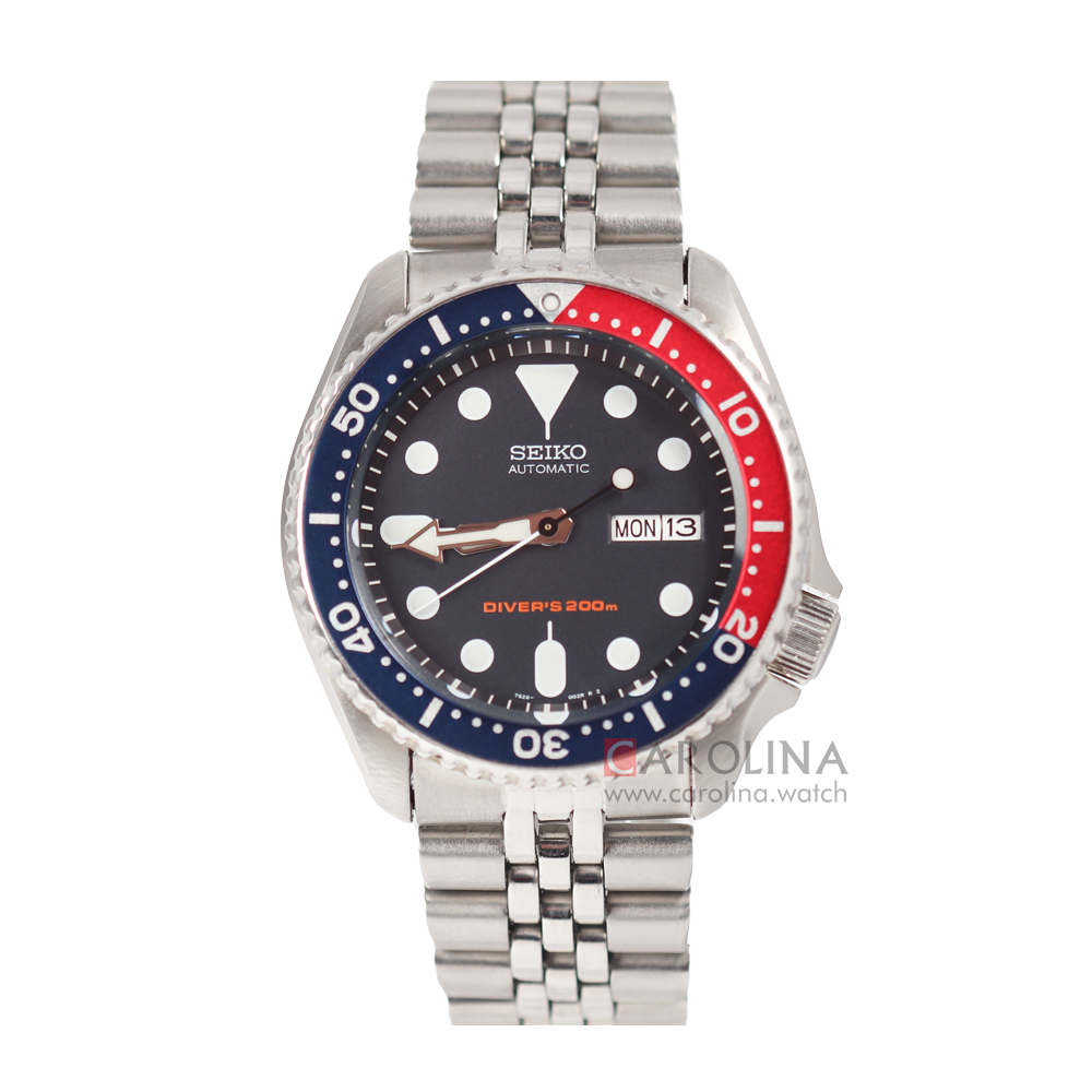 Jam Tangan Seiko SKX009K2 Automatic Diver 200M Black Dial Stainless Steel Strap