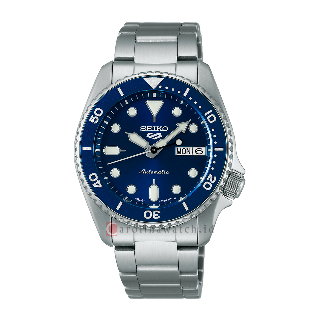 Jam Tangan Seiko 5 Sports SRPL77K1 Men SKX Series New Colour Collection Street Blue Dial Stainless Steel Strap