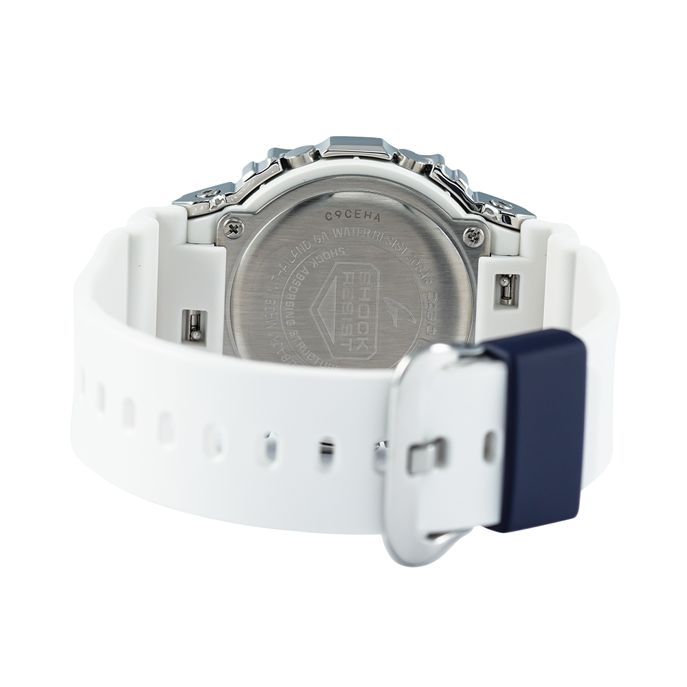 Jam Tangan CASIO G SHOCK GM-5600LC-7D Lovers Collection Seasonal Pair Men Digital Dial White Resin Band